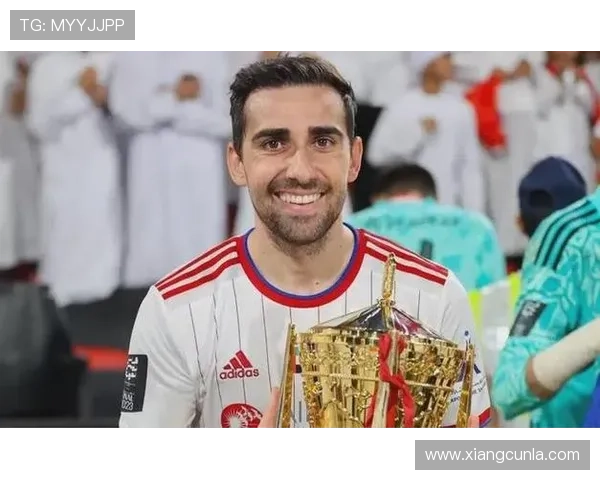 巴萨旧将帕科宣布退役 32岁告别职业生涯